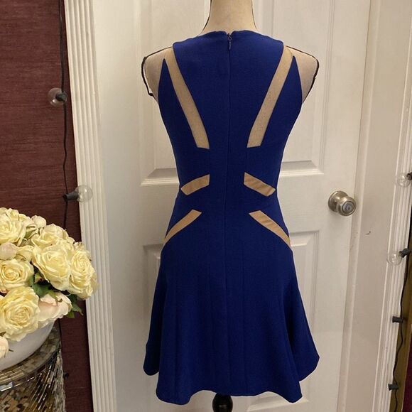 Bcbg Maxazria Elegant BlueCutout/ mesh Dress, US4 - Picture 3 of 10